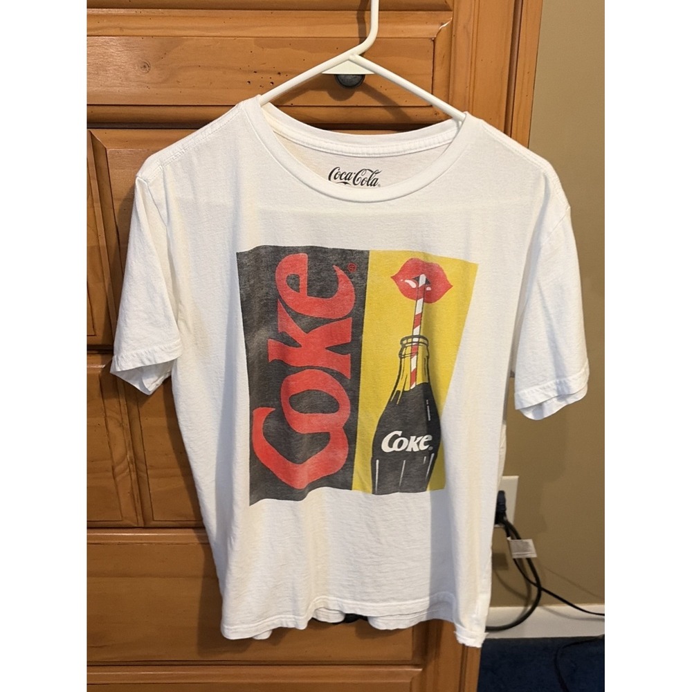 VTG Lucky Brand Coca Cola T-Shirt Unisex Medium Red Lips Coca Cola Bottle COKE